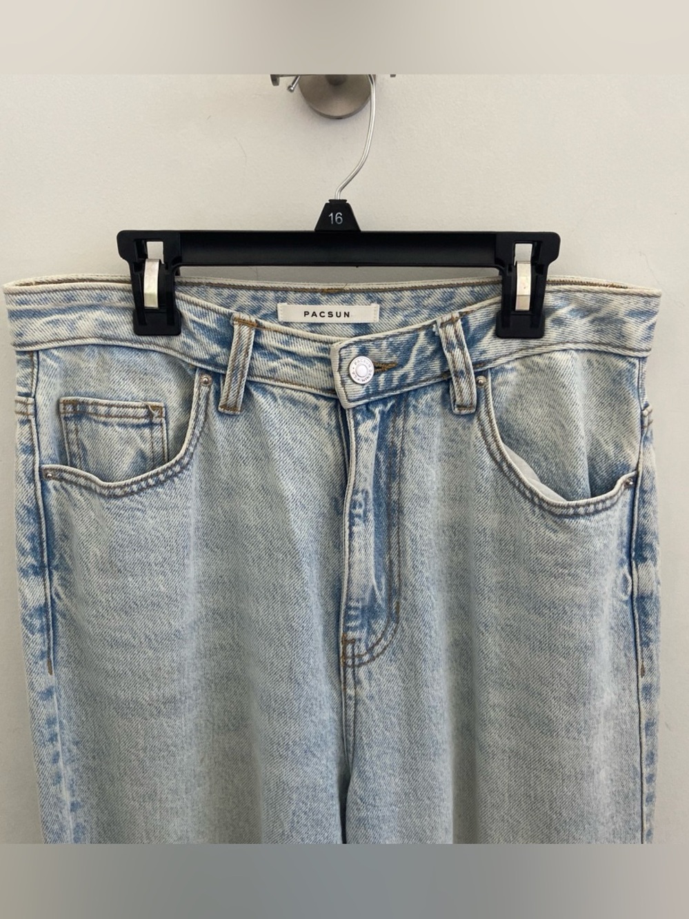 Pacsun 90s Boyfriend Light Wash High-Rise Jeans